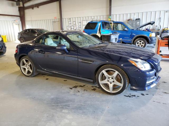 WDDPK5HA2CF038758 - 2012 MERCEDES-BENZ SLK 350 BLUE photo 4