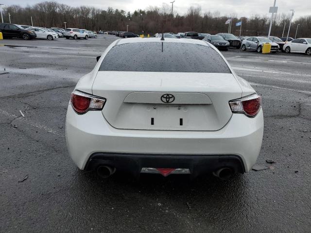 JF1ZNAA18D2715873 - 2013 TOYOTA SCION FR-S WHITE photo 6