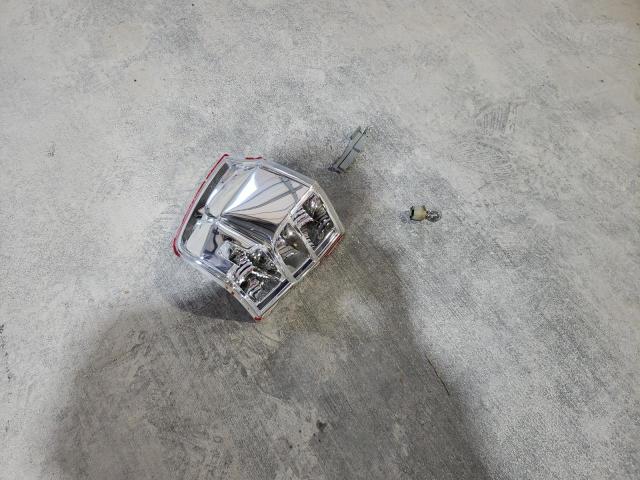 5LMJJ2H52AEJ10610 - 2010 LINCOLN NAVIGATOR თეთრი ფოტო 13