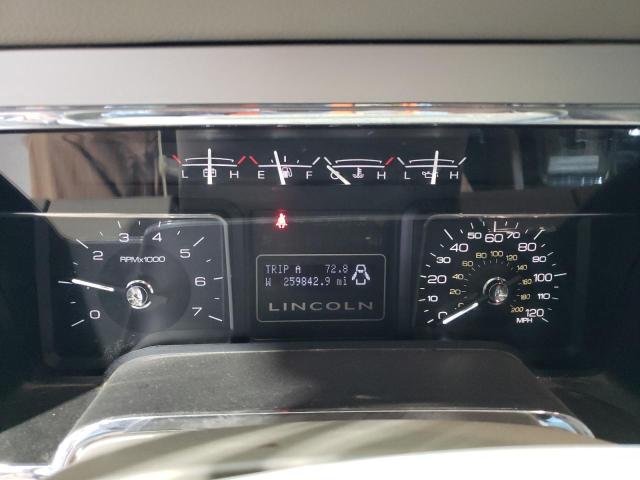 5LMJJ2H52AEJ10610 - 2010 LINCOLN NAVIGATOR თეთრი ფოტო 9
