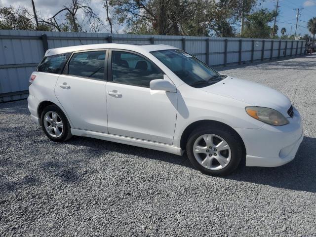 2T1KR30E87C675428 - 2007 TOYOTA COROLLA MA XR WHITE photo 4
