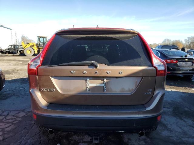 YV4992DZ3A2032932 - 2010 VOLVO XC60 T6 BROWN photo 6