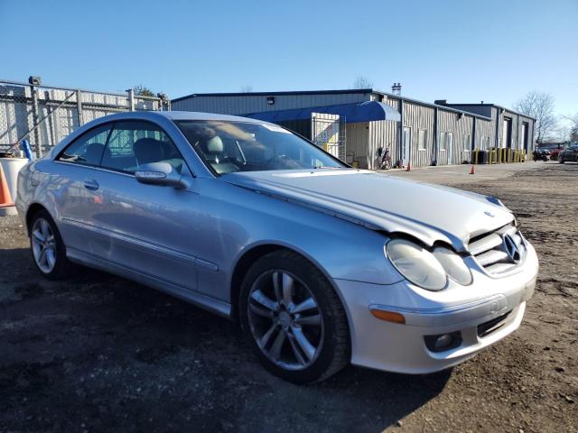 WDBTJ56H69F269360 - 2009 MERCEDES-BENZ CLK 350 SILVER photo 4