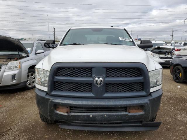 3C6TR5CTXDG587581 - 2013 RAM RAM ST WHITE photo 5