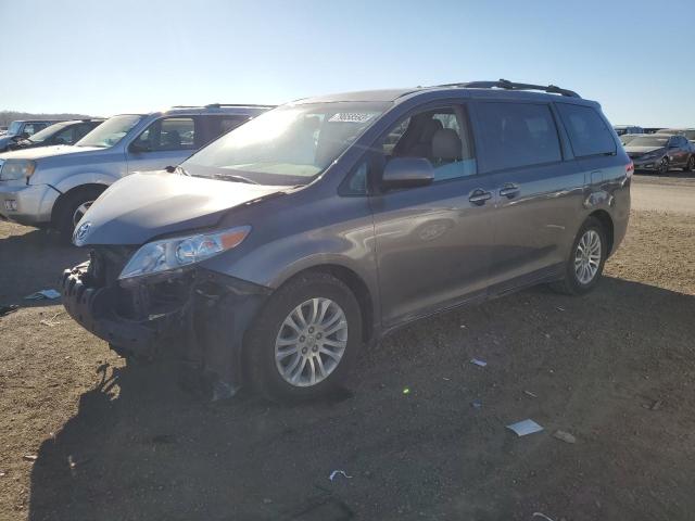 5TDYK3DC9BS097296 - 2011 TOYOTA SIENNA XLE GRAY photo 1