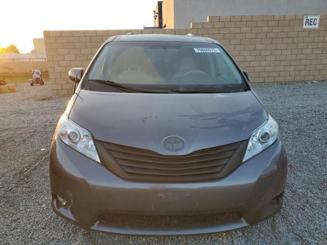 5TDKK3DC8CS272497 - 2012 TOYOTA SIENNA LE GRAY photo 5