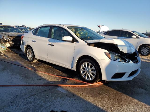 3N1AB7AP7JL657856 - 2018 NISSAN SENTRA S WHITE photo 4