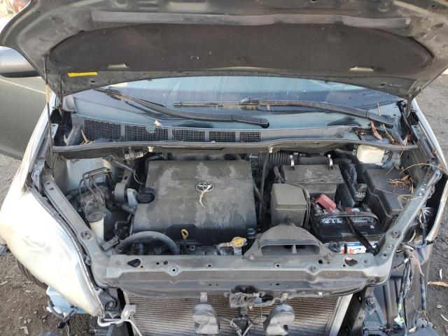 5TDYK3DC7BS089228 - 2011 TOYOTA SIENNA XLE GRAY photo 12