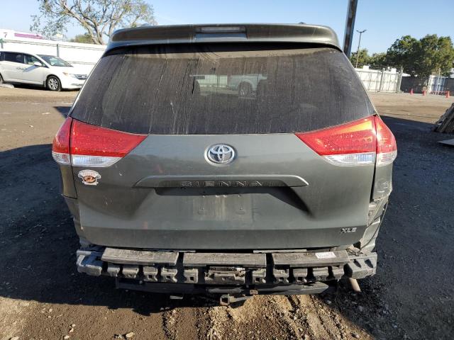 5TDYK3DC7BS089228 - 2011 TOYOTA SIENNA XLE GRAY photo 6