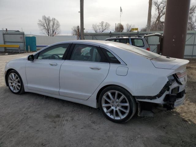 3LN6L2JK5GR615842 - 2016 LINCOLN MKZ WHITE photo 2