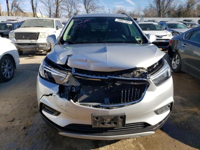 KL4CJASB9KB703161 - 2019 BUICK ENCORE PREFERRED SILVER photo 5