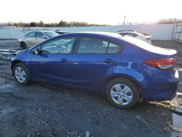 3KPFK4A70JE259085 - 2018 KIA FORTE LX BLUE photo 2