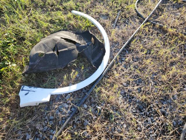 LRBFXCSA4KD002793 - 2019 BUICK ENVISION ESSENCE WHITE photo 13