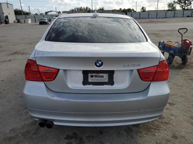 WBAPH7G50ANM48094 - 2010 BMW 328 I SILVER photo 6