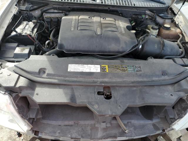 5LMFU28R94LJ34659 - 2004 LINCOLN NAVIGATOR 米色 照片 12