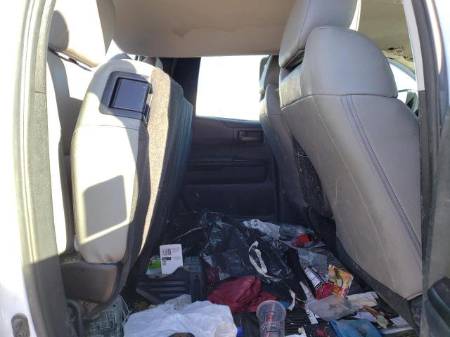 5TFUM5F11JX078203 - 2018 TOYOTA TUNDRA DOUBLE CAB SR/SR5 WHITE photo 10