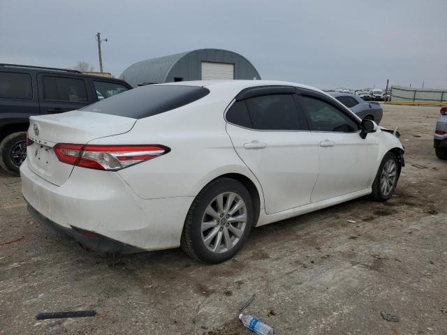 JTNB11HK3J3007005 - 2018 TOYOTA CAMRY L WHITE photo 3