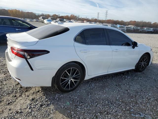 4T1T11AK8MU432264 - 2021 TOYOTA CAMRY SE WHITE photo 3