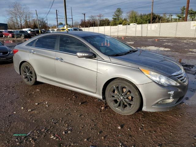 5NPEC4AB3EH841678 - 2014 HYUNDAI SONATA SE GRAY photo 4