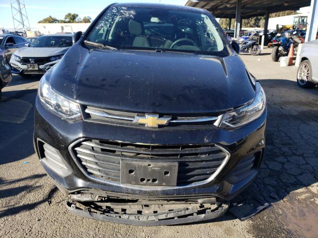 KL7CJKSB8LB023097 - 2020 CHEVROLET TRAX LS BLACK photo 5