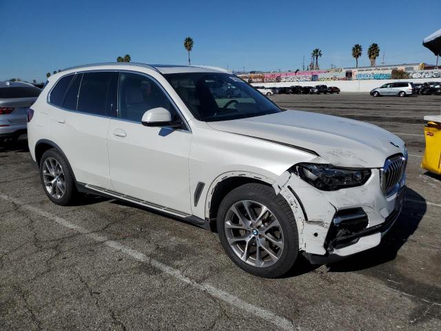 5UXCR6C00N9N19343 - 2022 BMW X5 XDRIVE40I WHITE photo 4