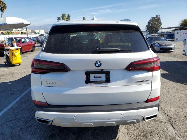 5UXCR6C00N9N19343 - 2022 BMW X5 XDRIVE40I WHITE photo 6