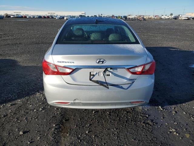 5NPEC4AC6DH619207 - 2013 HYUNDAI SONATA SE SILVER photo 6