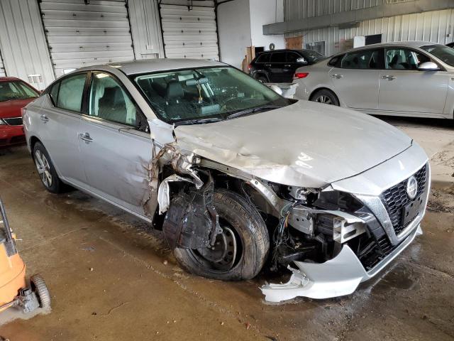 1N4BL4BV2KC170805 - 2019 NISSAN ALTIMA S SILVER photo 4