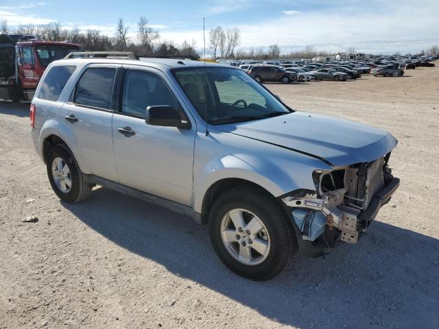 1FMCU9DG1AKD33550 - 2010 FORD ESCAPE XLT SILVER photo 4