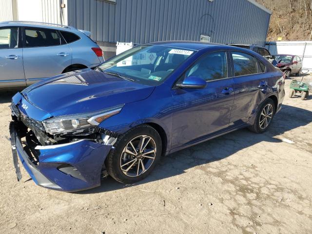 3KPF24AD7NE501138 - 2022 KIA FORTE FE BLUE photo 1