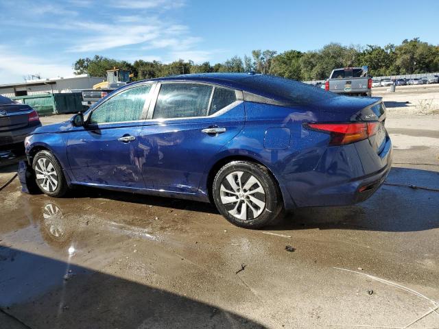 1N4BL4BV5KN322919 - 2019 NISSAN ALTIMA S BLUE photo 2