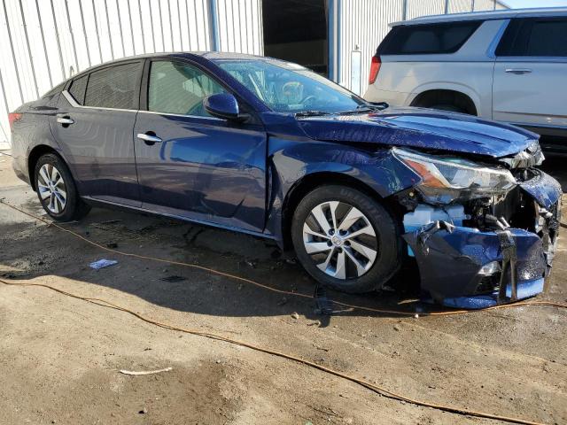 1N4BL4BV5KN322919 - 2019 NISSAN ALTIMA S BLUE photo 4