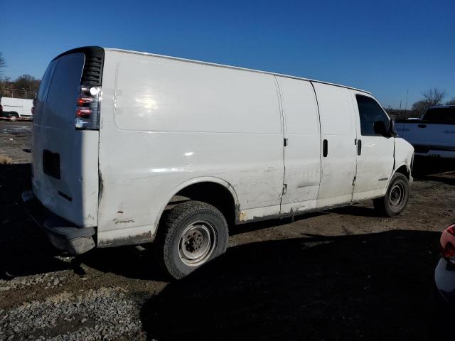 1GCHG39R011115212 - 2001 CHEVROLET EXPRESS G3 WHITE photo 3