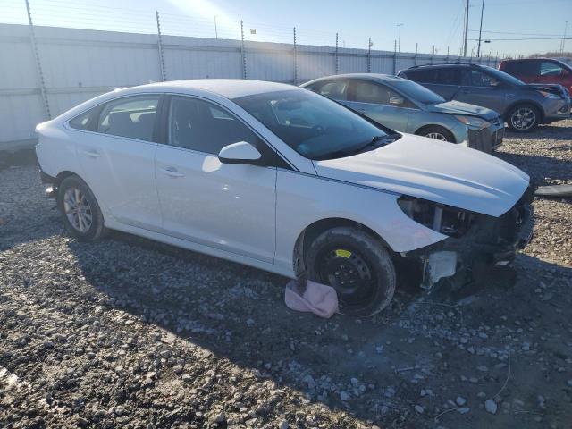 5NPE24AF5JH710767 - 2018 HYUNDAI SONATA SE WHITE photo 4