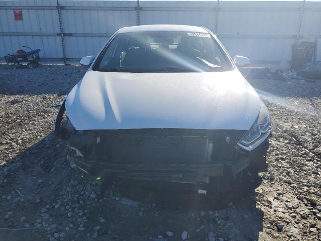 5NPE24AF5JH710767 - 2018 HYUNDAI SONATA SE WHITE photo 5