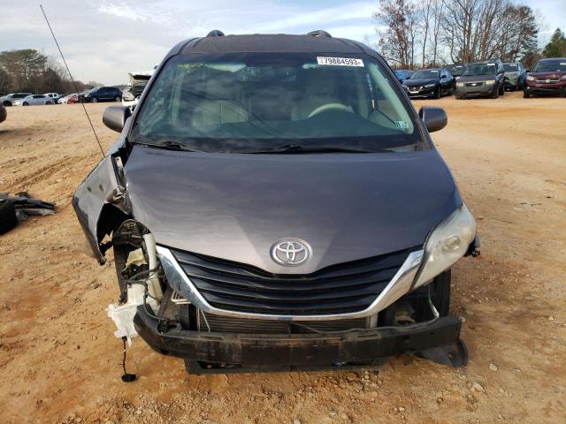 5TDKK3DC6CS237294 - 2012 TOYOTA SIENNA LE GRAY photo 5