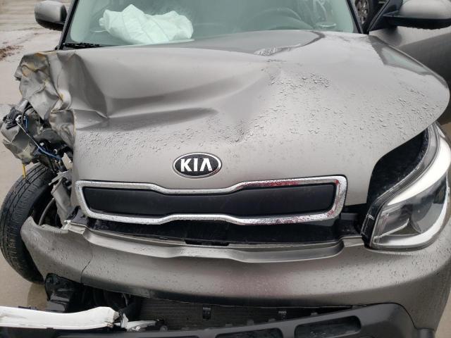 KNDJN2A27F7158028 - 2015 KIA SOUL GRAY photo 11