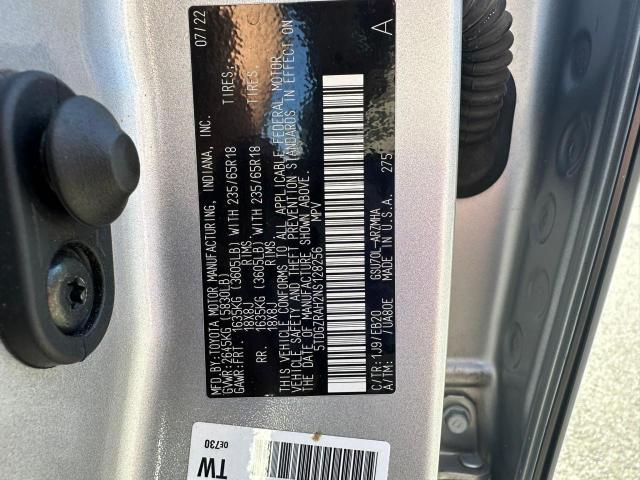 5TDGZRAH2NS128256 - 2022 TOYOTA HIGHLANDER XLE Gümüş foto 10