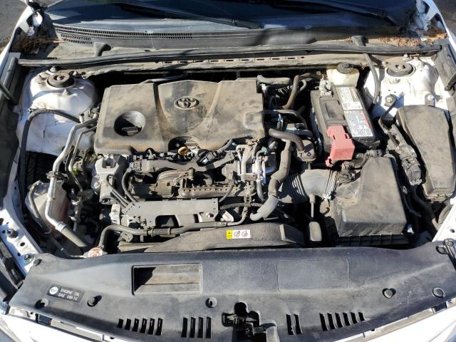 4T1B11HK4JU539728 - 2018 TOYOTA CAMRY L WHITE photo 11