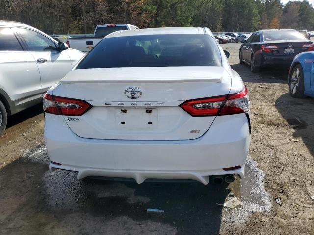 4T1B11HK4JU539728 - 2018 TOYOTA CAMRY L WHITE photo 6