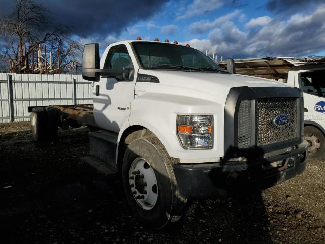 1FDXF7DE3JDF01627 - 2018 FORD F750 SUPER DUTY WHITE photo 4