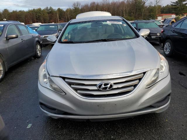 5NPEB4AC1EH870530 - 2014 HYUNDAI SONATA GLS SILVER photo 5