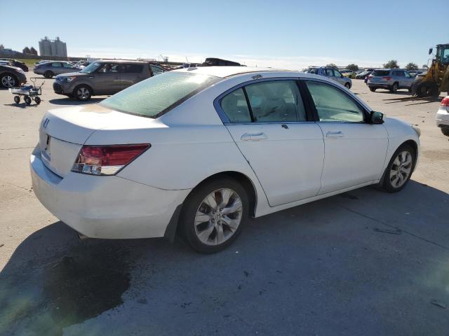 1HGCP2F84AA090669 - 2010 HONDA ACCORD EXL WHITE photo 3