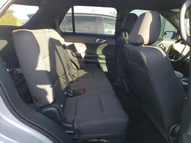 1FM5K8AR2JGC77328 - 2018 FORD EXPLORER POLICE INTERCEPTOR Silber Foto 10