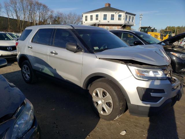 1FM5K8AR2JGC77328 - 2018 FORD EXPLORER POLICE INTERCEPTOR Silber Foto 4
