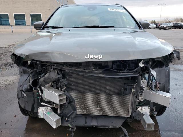 3C4NJDCB0MT530761 - 2021 JEEP COMPASS LIMITED GRAY photo 5