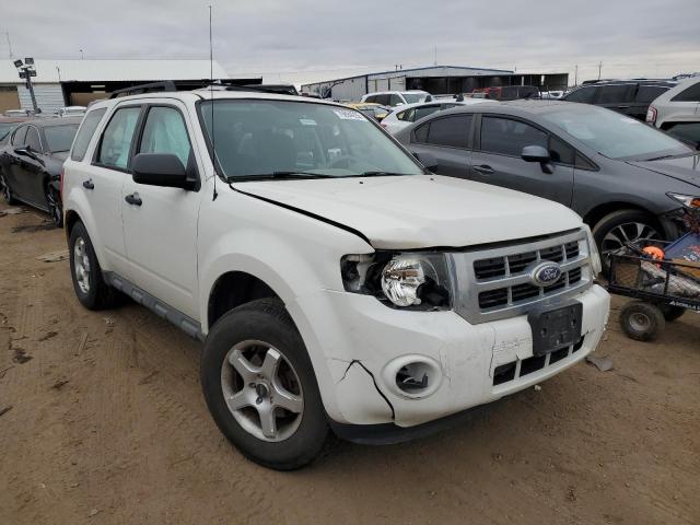 1FMCU0C79AKB55271 - 2010 FORD ESCAPE XLS WHITE photo 4