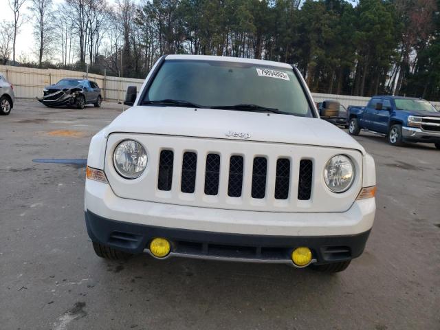 1C4NJPFAXGD546724 - 2016 JEEP PATRIOT LATITUDE WHITE photo 5