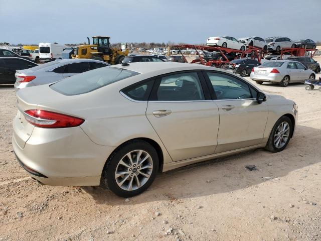 3FA6P0H78HR397501 - 2017 FORD FUSION SE BEIGE photo 3