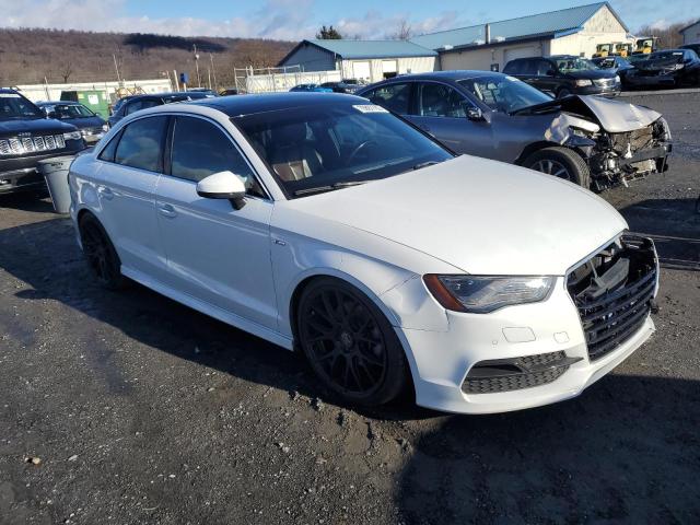 WAUKFGFFXF1036435 - 2015 AUDI A3 PRESTIGE S-LINE WHITE photo 4